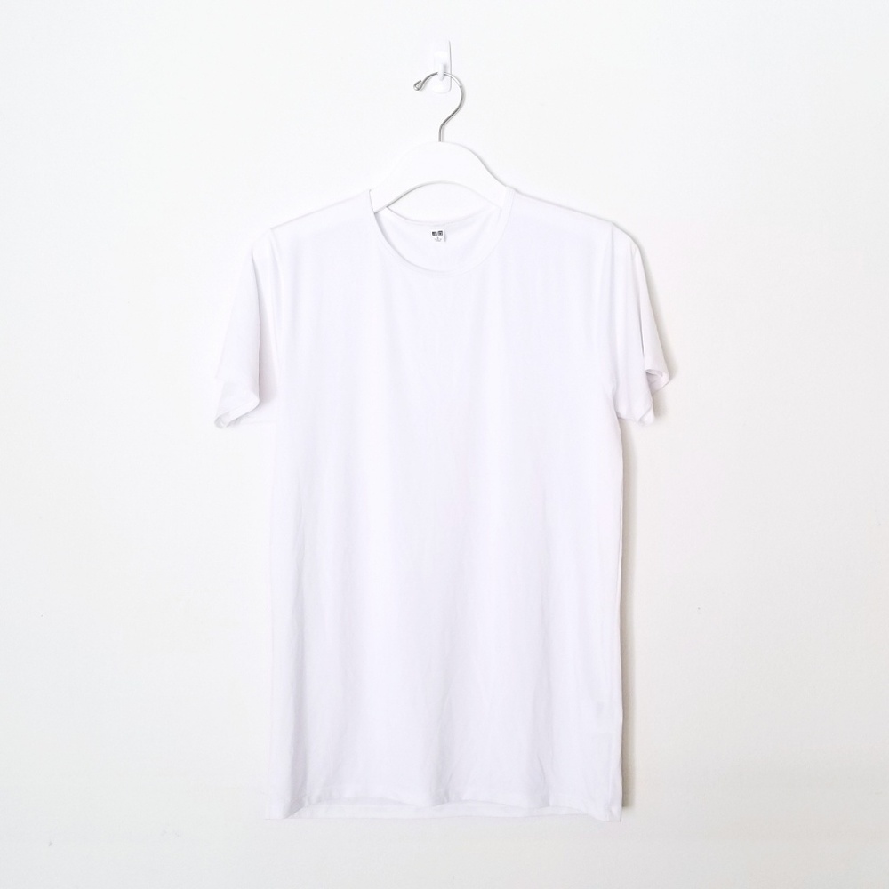 Uniqlo Mens White Airism crewneck t shirt size S